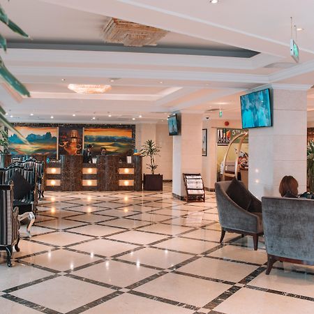 ホテル Golden Tulip アジス・アベバ エクステリア 写真