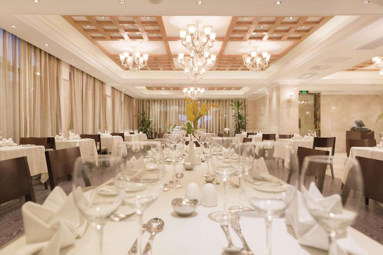 ホテル Golden Tulip アジス・アベバ エクステリア 写真