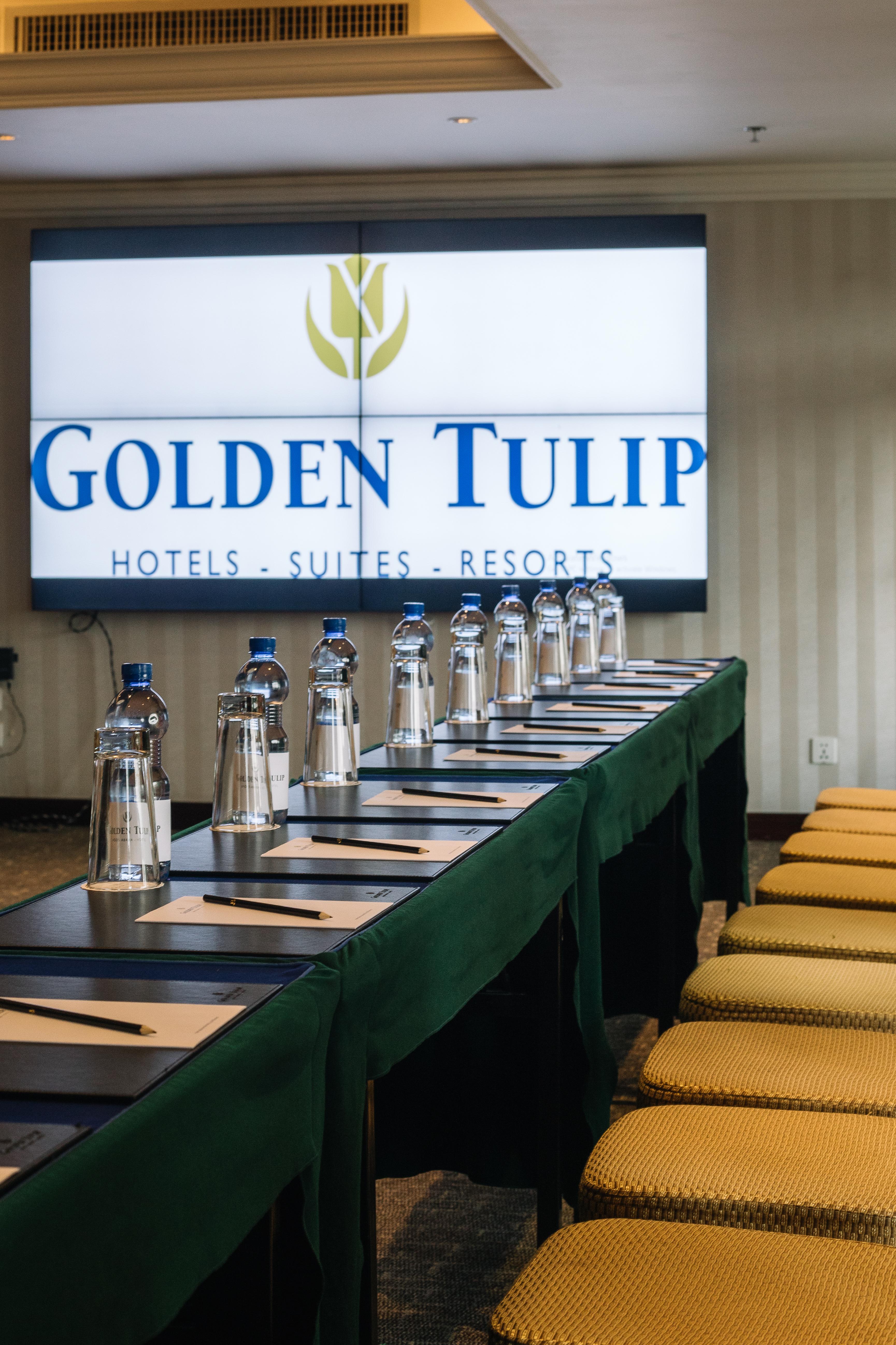 ホテル Golden Tulip アジス・アベバ エクステリア 写真