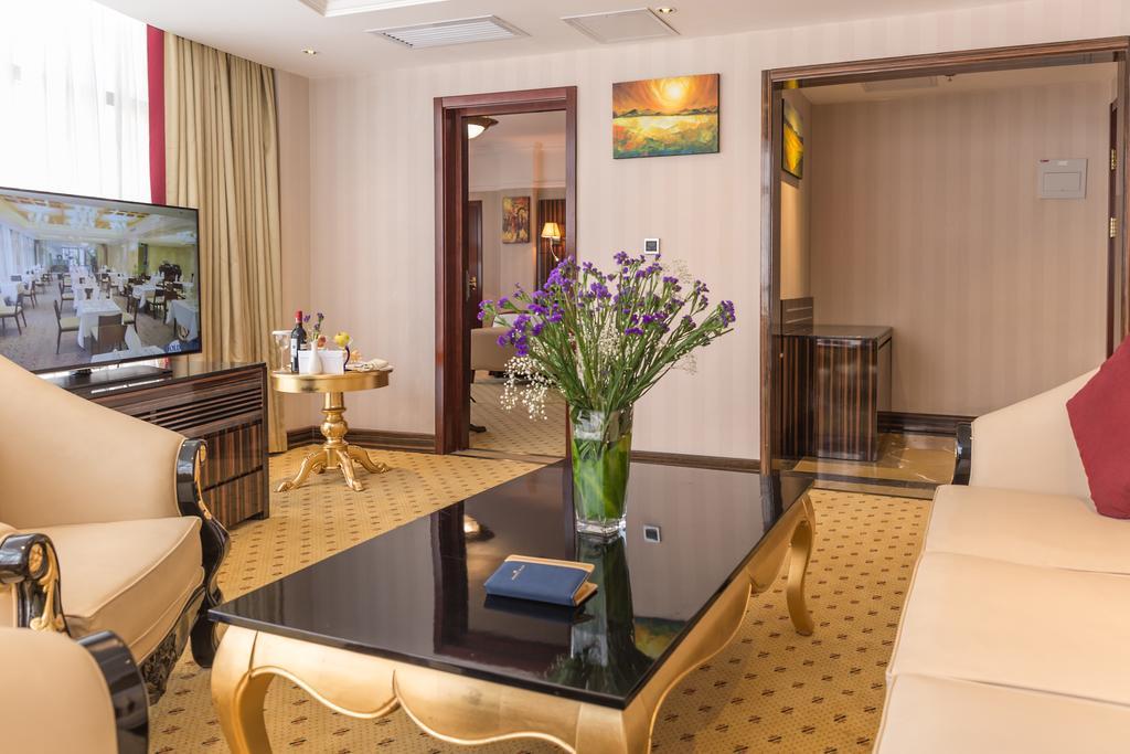 ホテル Golden Tulip アジス・アベバ エクステリア 写真