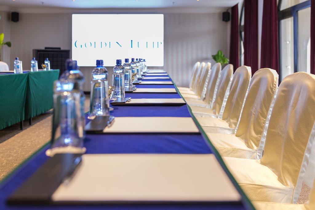 ホテル Golden Tulip アジス・アベバ エクステリア 写真